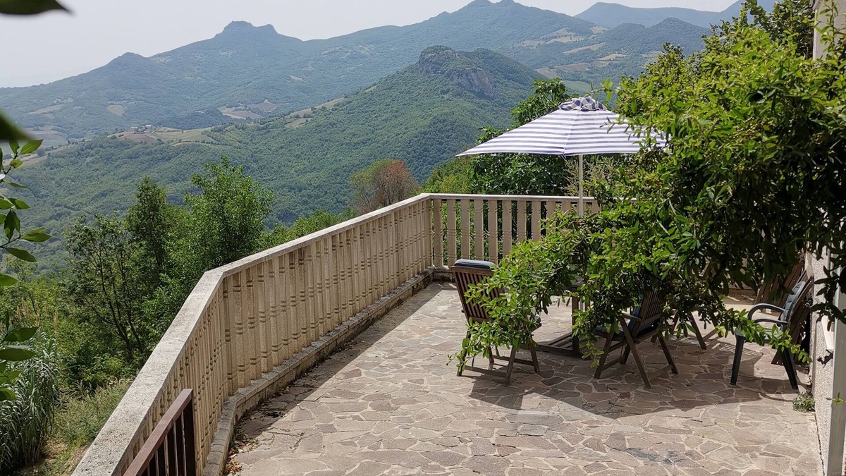 Farindola House | Angel's View is the quintessential getaway, you will love being truly inspired