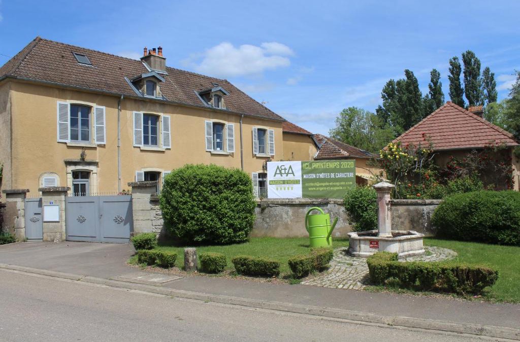 Vauconcourt-Nervezain House | Angele & Auguste