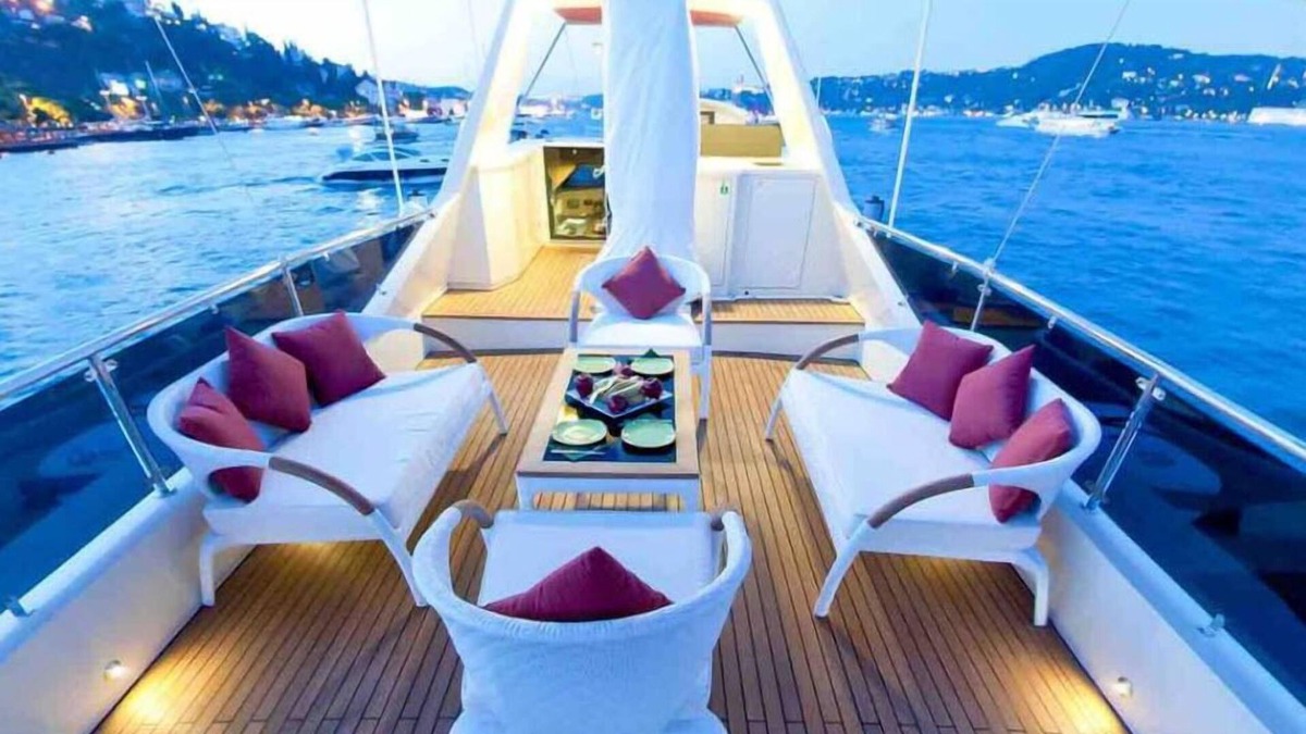 Arnavutkoy Boat Rental | Angelo Bianco