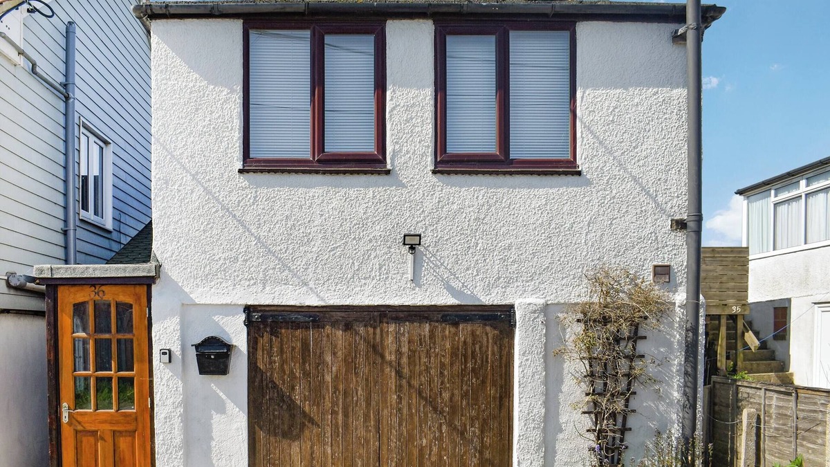 Colchester Cottage | Angie's Beachside House