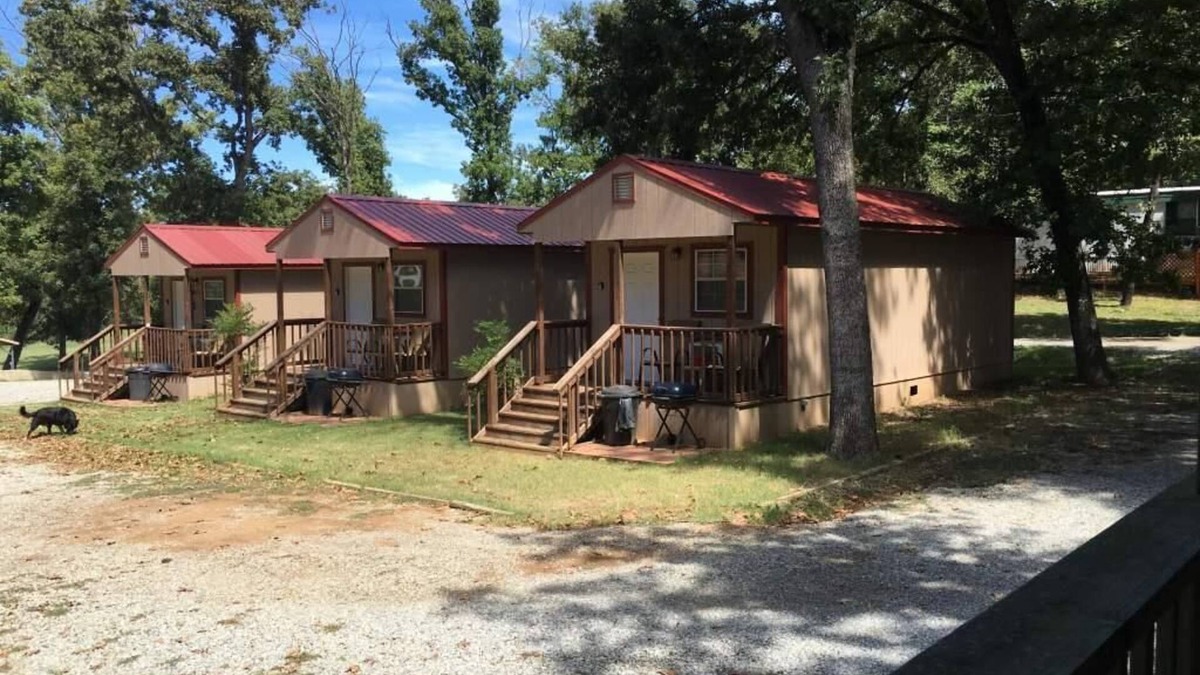 Mead Hotel | Anglers Hideaway Cabins