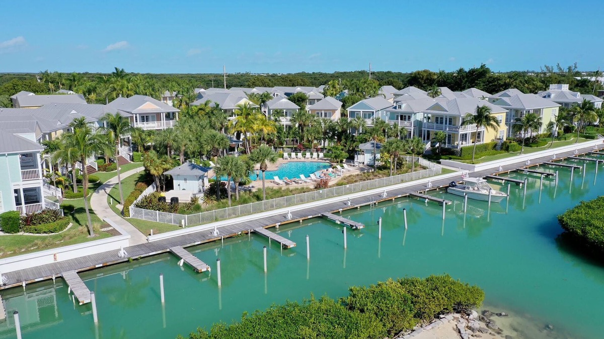 Islamorada House | Anglers Reef Islamorada Oceanfront 3BR Pool Front Home Private Beach & Boat Dock
