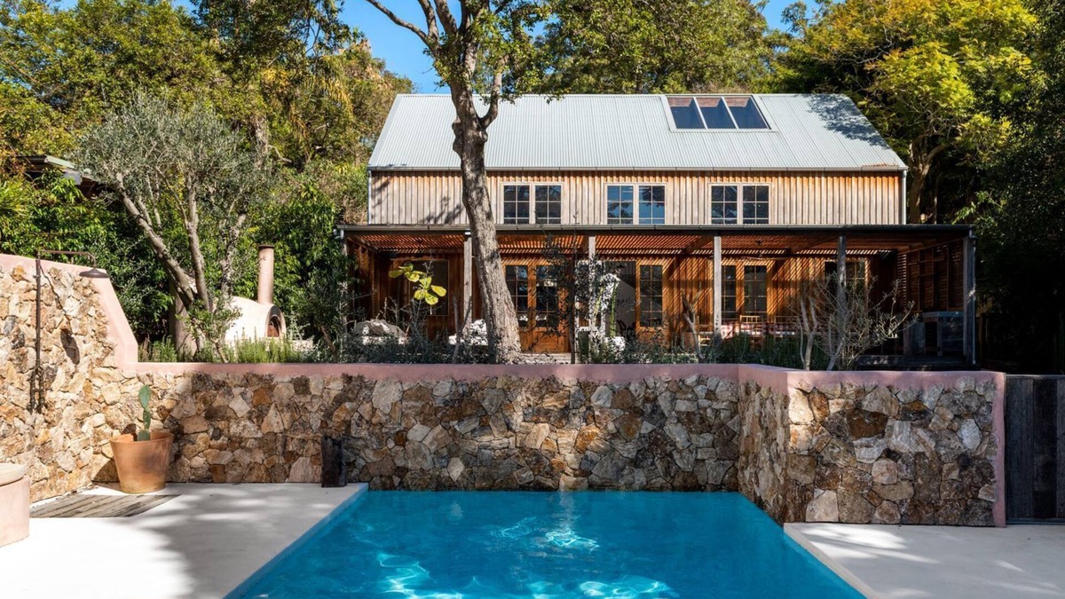 Avalon Beach House | ANGOPHORA by Palm Beach Holiday Rentals