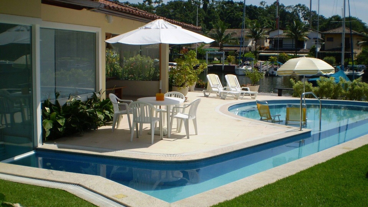 Bracui House | Angra Bracuhy main channel 6 suites winking sauna area gourmet deck boat 78 feet