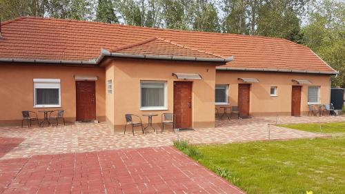 Cserkeszolo Apartment | Angyal apartman