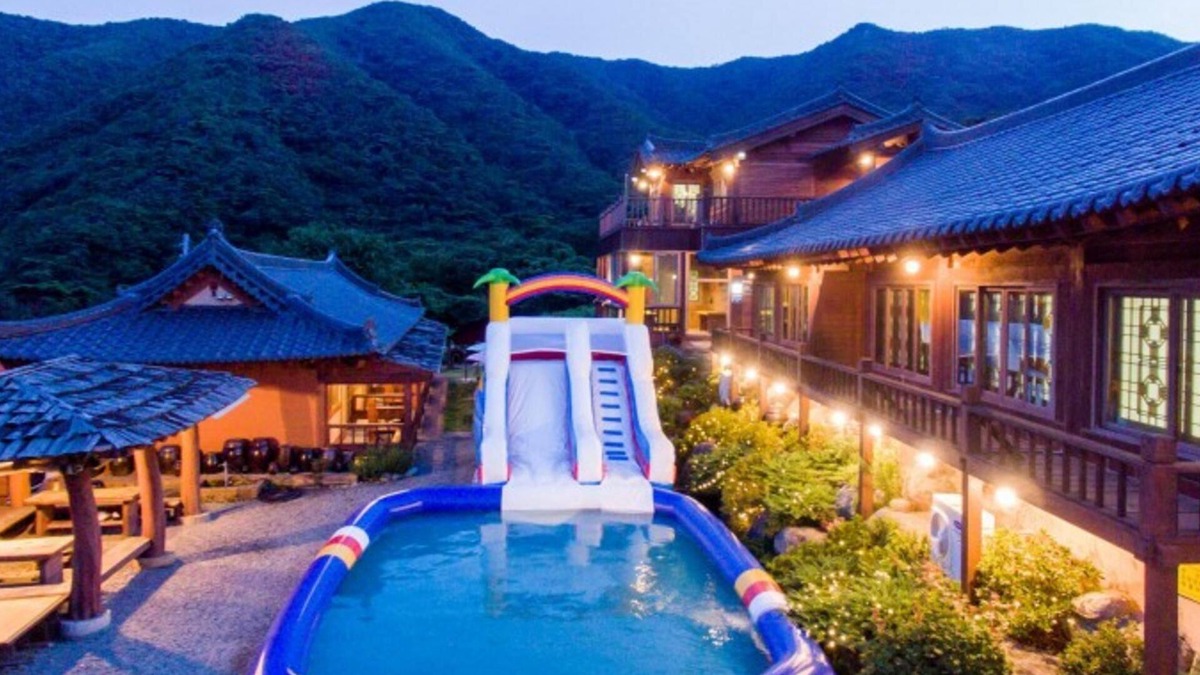 Tongyeong House | Anjeong Palace Tourist Hanok Pension