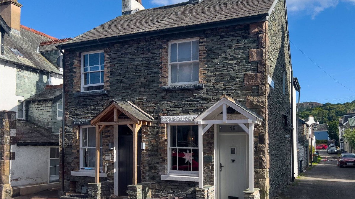 Keswick Cottage | Anley Cottage, Keswick with wood burning stove, sunny garden and private parking.