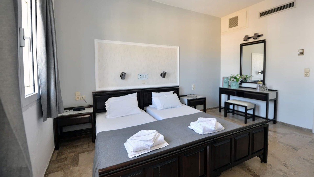 Vathianos Kampos Apartment | Anna Apartment 50 meters from the sea