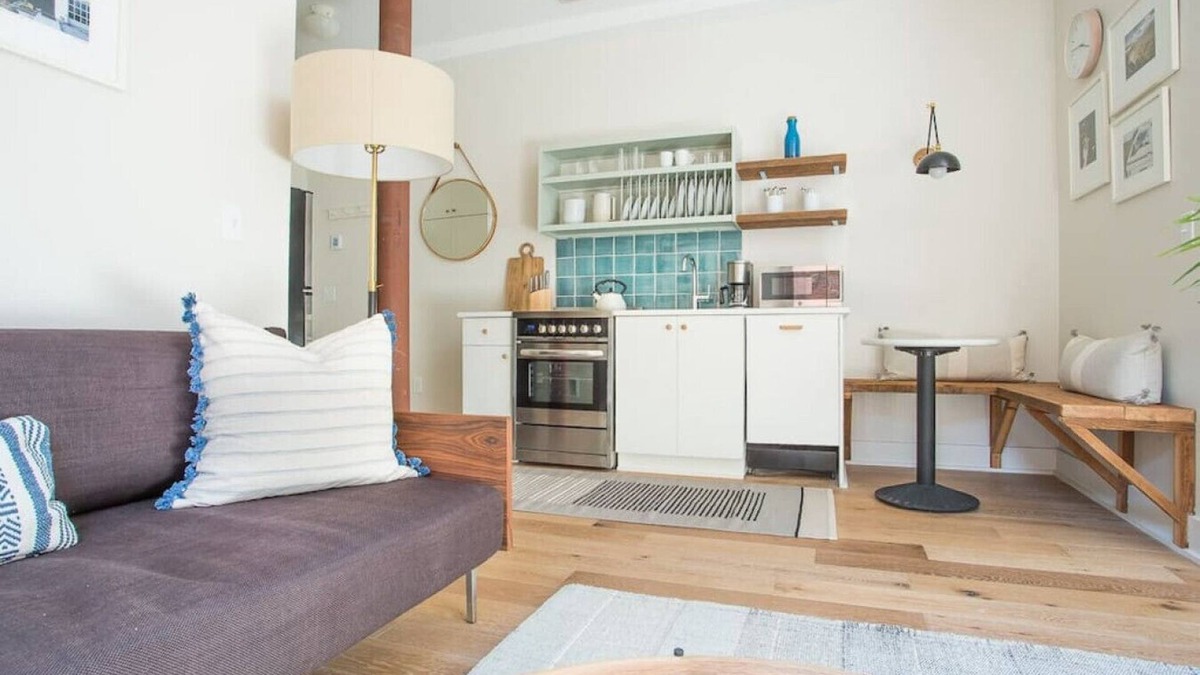 Yamacraw Village Apartment | Annabelle 3A - Historic Downtown, Fully Equipped