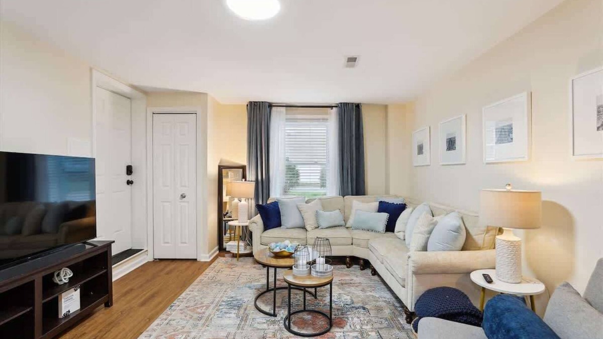 Annapolis Apartment | Annapolis Gem: Stylish and Cozy