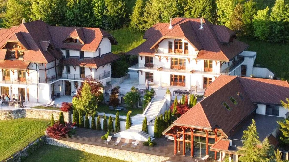 Veyrier-du-Lac House | Annecy Location Prestige – Domaine Bonaparte with Stunning Views of Lake Annecy