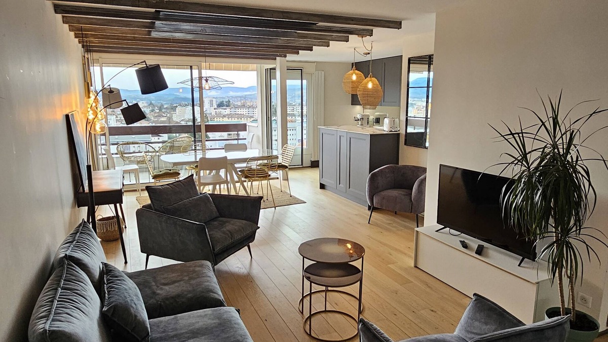 Novel Apartment | Annecy, Lumineux Triplex 5 Lits Avec Toit Terrasse Surplombant lac et Montagnes