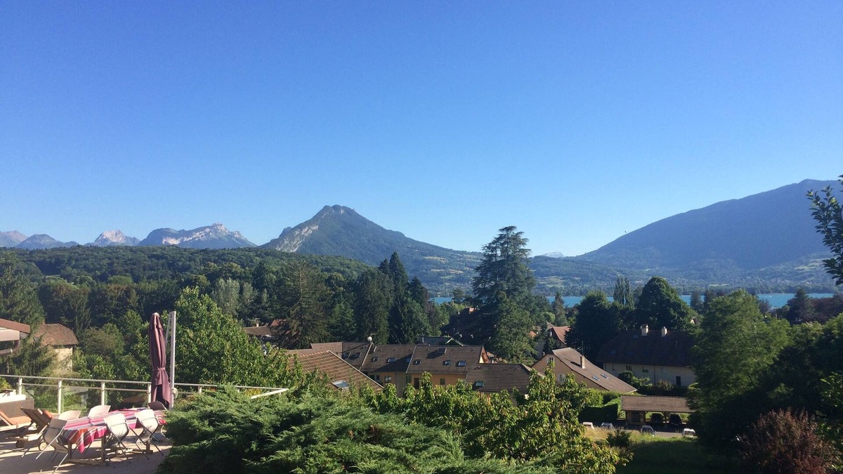 Menthon-Saint-Bernard House | Annecy, Menthon St Bernard, Beauregard Road