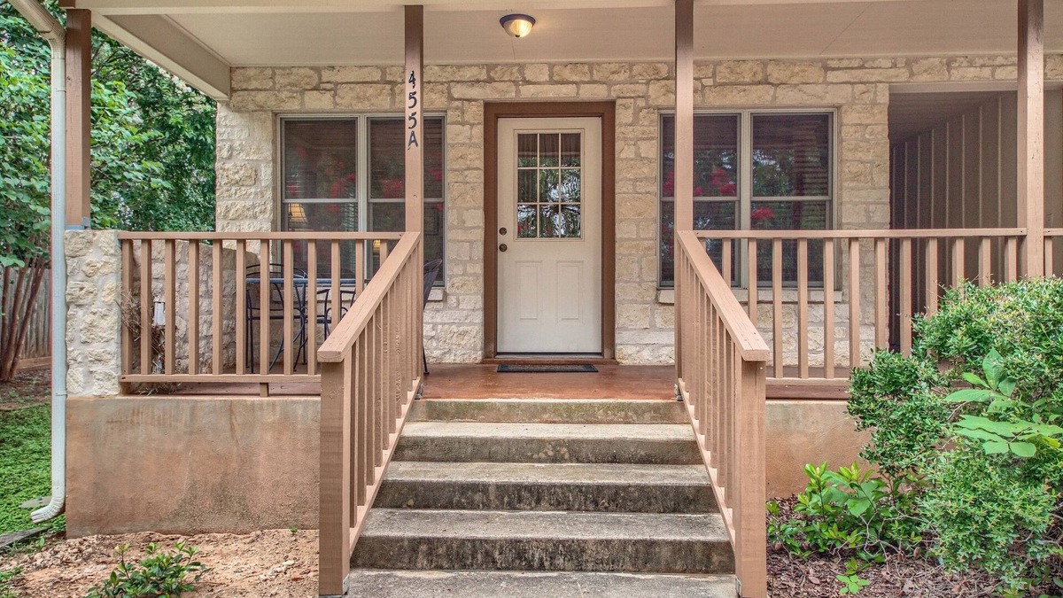Fredericksburg Cottage | Annettes A And Waldrip 2 Bedroom Home by RedAwning