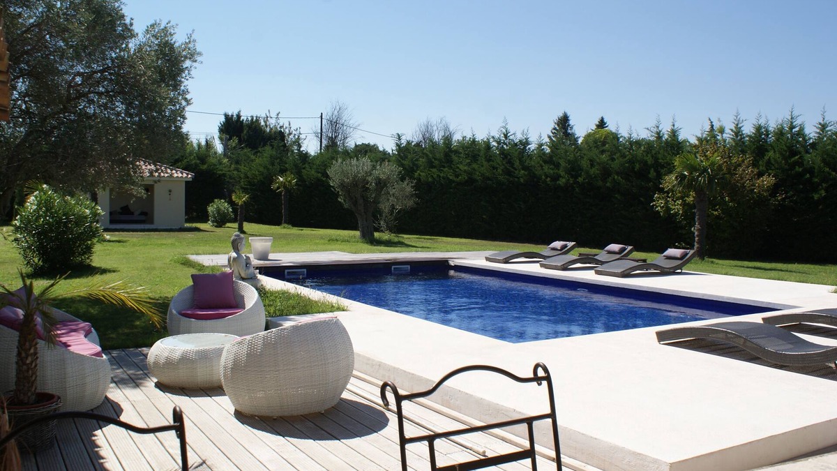 Orange Apartment | Annex Provencal farmhouse with heated pool