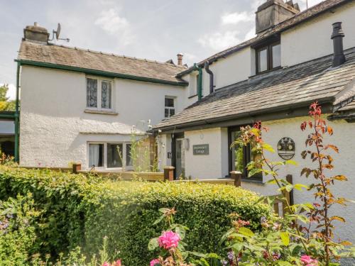 Ambleside House | Anniversary Cottage