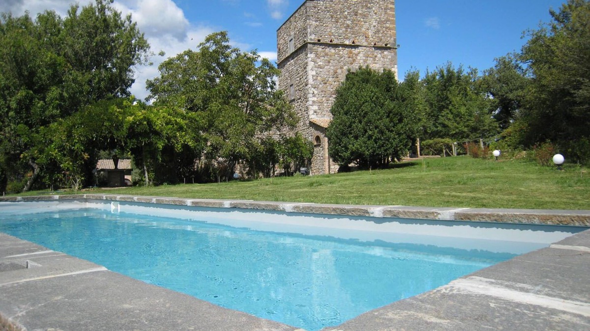 Castel Viscardo House | ANTICO PODERE VITIANO the luxury getaway