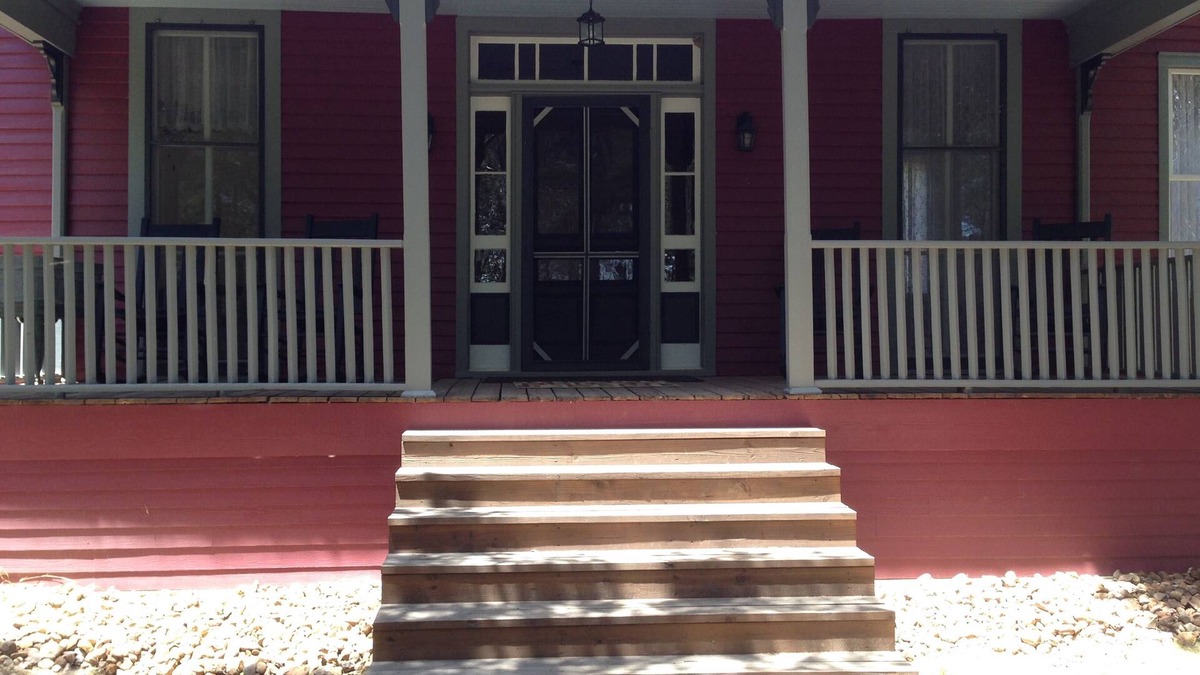 New Ulm House | Antique 1890 Farm House - New Ulm - great for Antique Week, The Vine, or Getaway