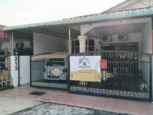 Teluk Intan House | Anuarosi Homestay Taman Melor, Teluk Intan