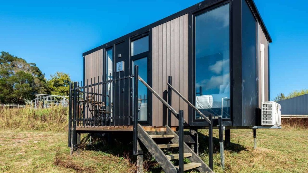 Waitoki House | Aorangi Peak Cabins 12 by Tiny Away