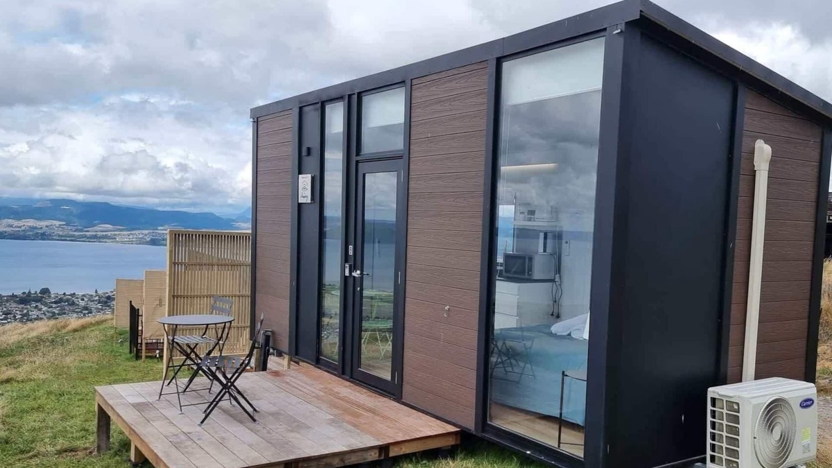 Kawaha Point House | Aorangi Peak Cabins 8 by Tiny Away