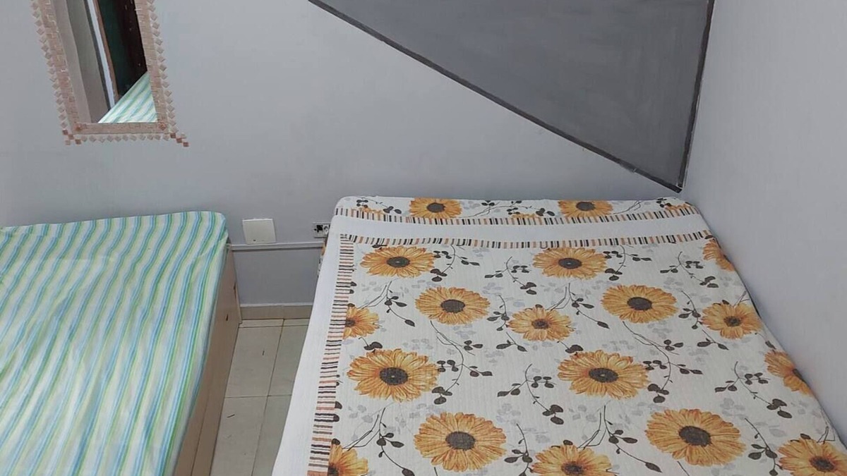 Maringa Apartment | Ap02 Girassol double and single bed One bedroom.