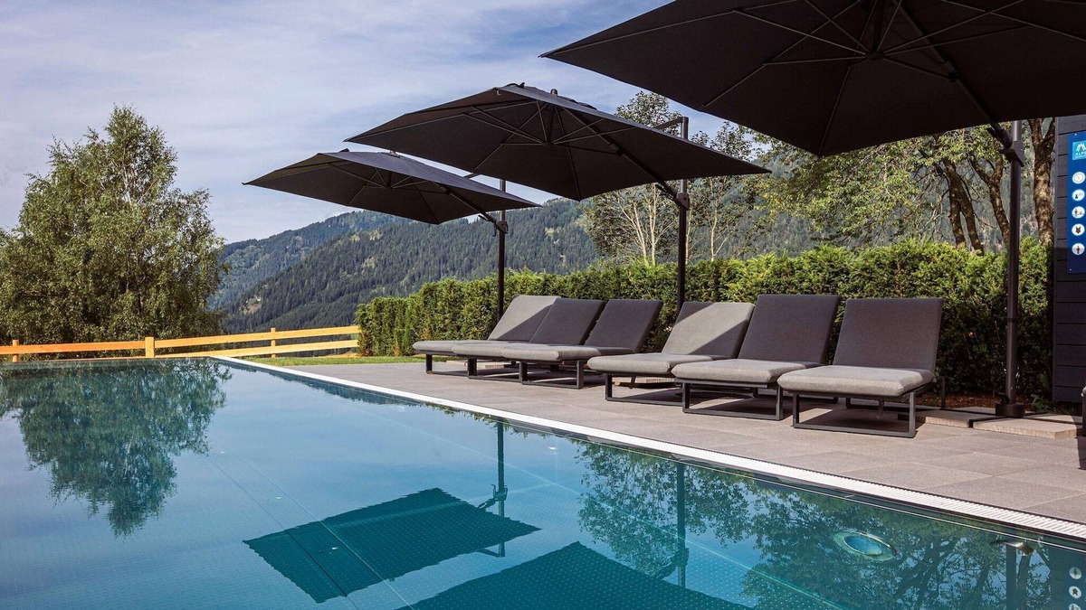 Sankt Martin am Tennengebirge Apartment | Apartment with shared infinity pool