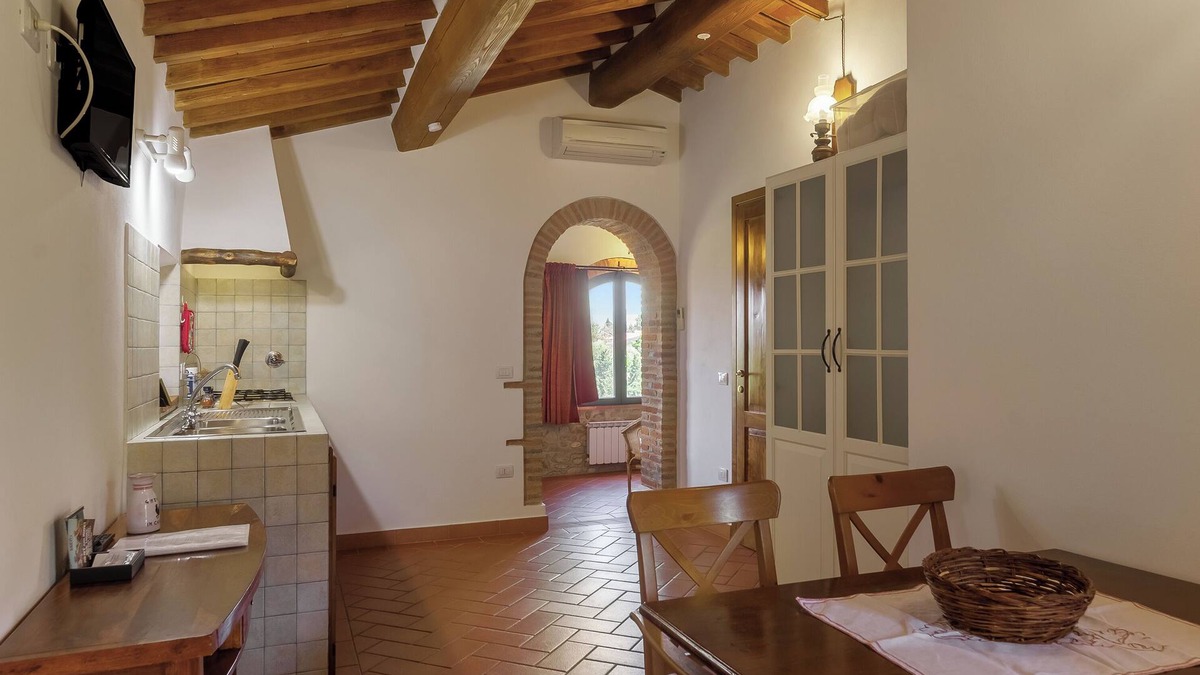 Mercatale Val di Pesa Apartment | Apartment 'Gallo Flat' with Mountain View, Wi-Fi and Air Conditioning