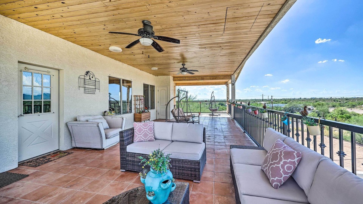 Apache Junction House | Apache Jct Abode w/ Balcony & Mountain Views!