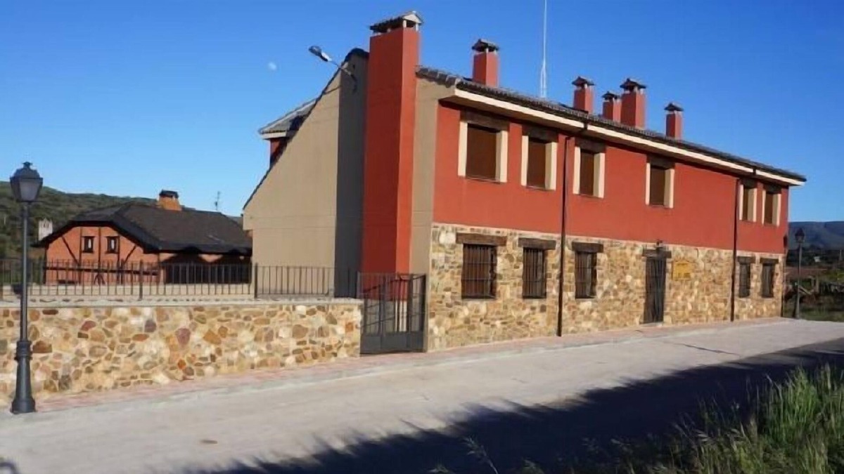 Noviales Cottage | Apar. THE ERAS SIRRA DE AYLLON F (4 PEOPLE)