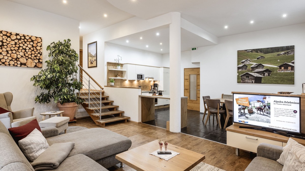 Ried im Oberinntal Apartment | Apart amber with 135 m² with a large sunny terrace for 6-11 people