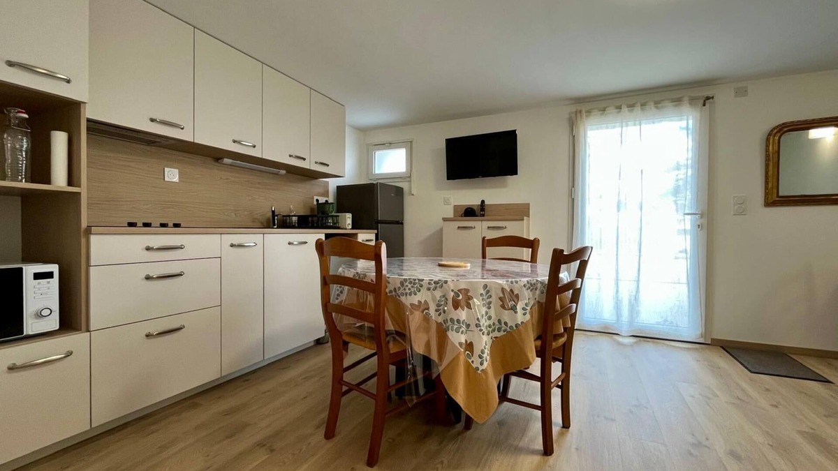 Chateaux de la Loire Apartment | Apart, closed parking, terace, near walking wood, accessible for disabled people