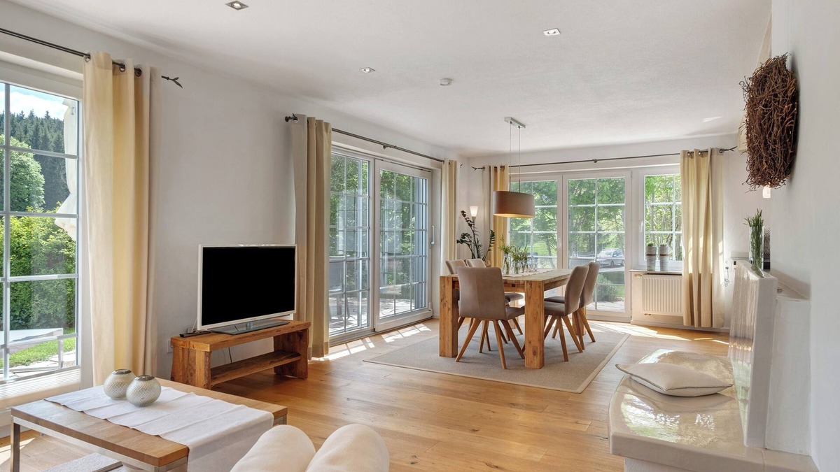 Furtwangen Apartment | Apartment '1 Terrassensuite' with Mountain View, Private Terrace and Wi-Fi