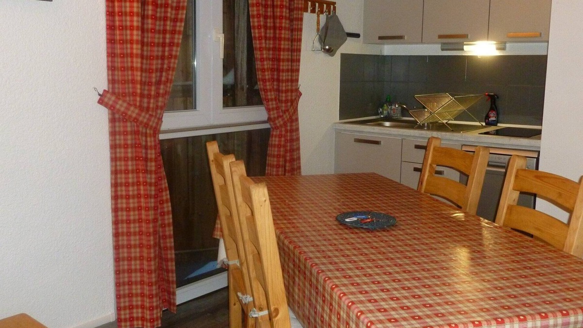 Laveissiere Apartment | Apart. duplex for 6 people opposite the Masseboeuf chairlift