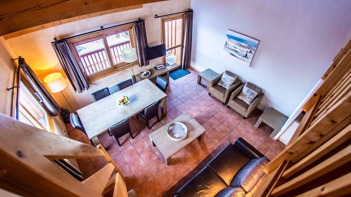 Saint-Francois-Longchamp House | Apartment for 6 people. In the center of Saint François Longchamp located on the slopes.