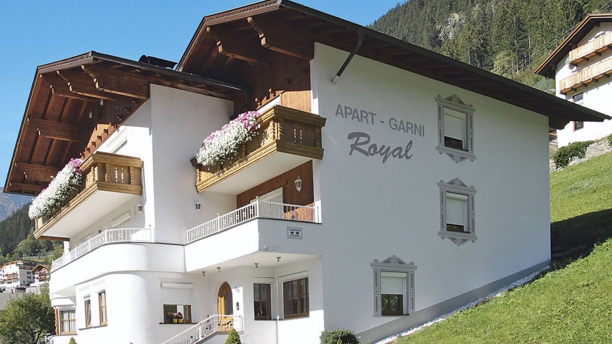 Kappl Apartment | Apart Garni Royal by Interhome
