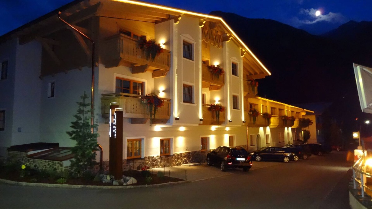 Sankt Anton am Arlberg Hotel | Apart-Hotel San Antonio