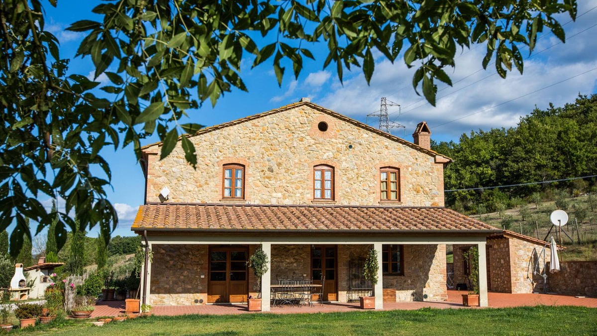 Montecatini Val di Cecina Apartment | Apartment In Tuscan Villa