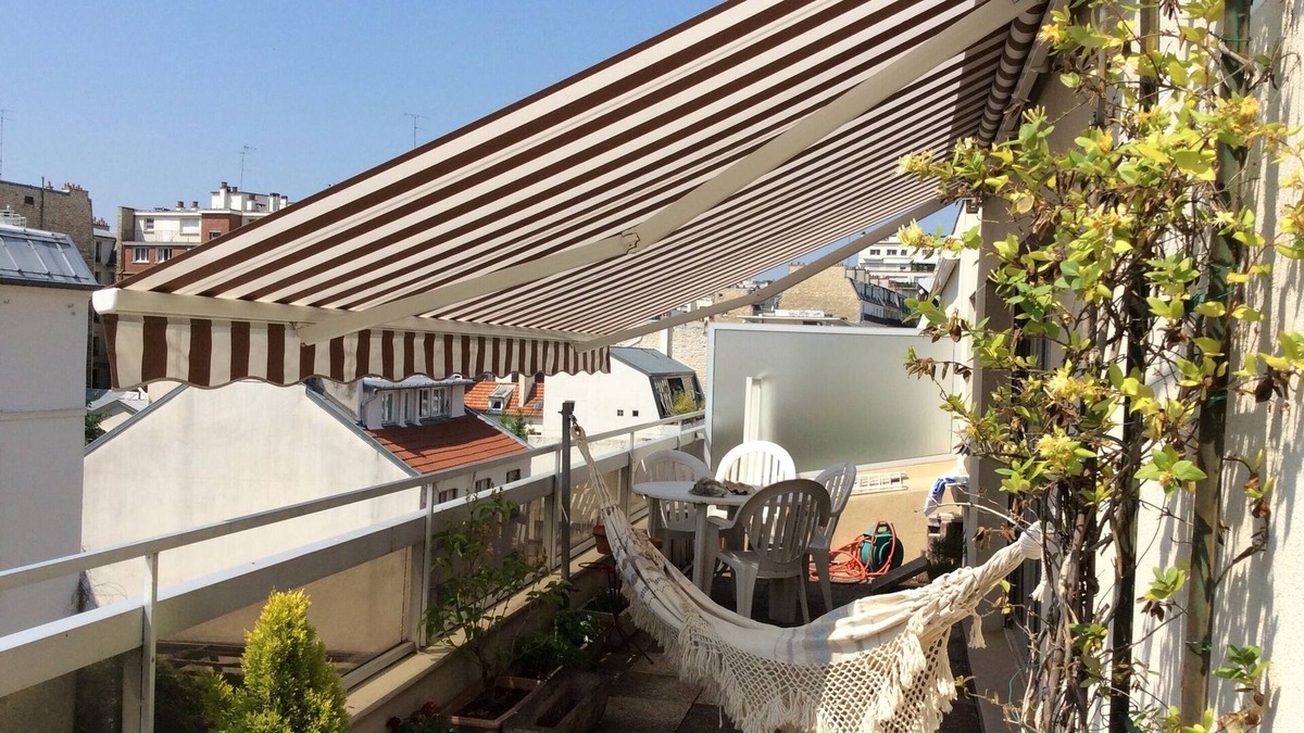Croulebarbe Apartment | apart. luxury building, garden, elevator, terrace, garage, janitor