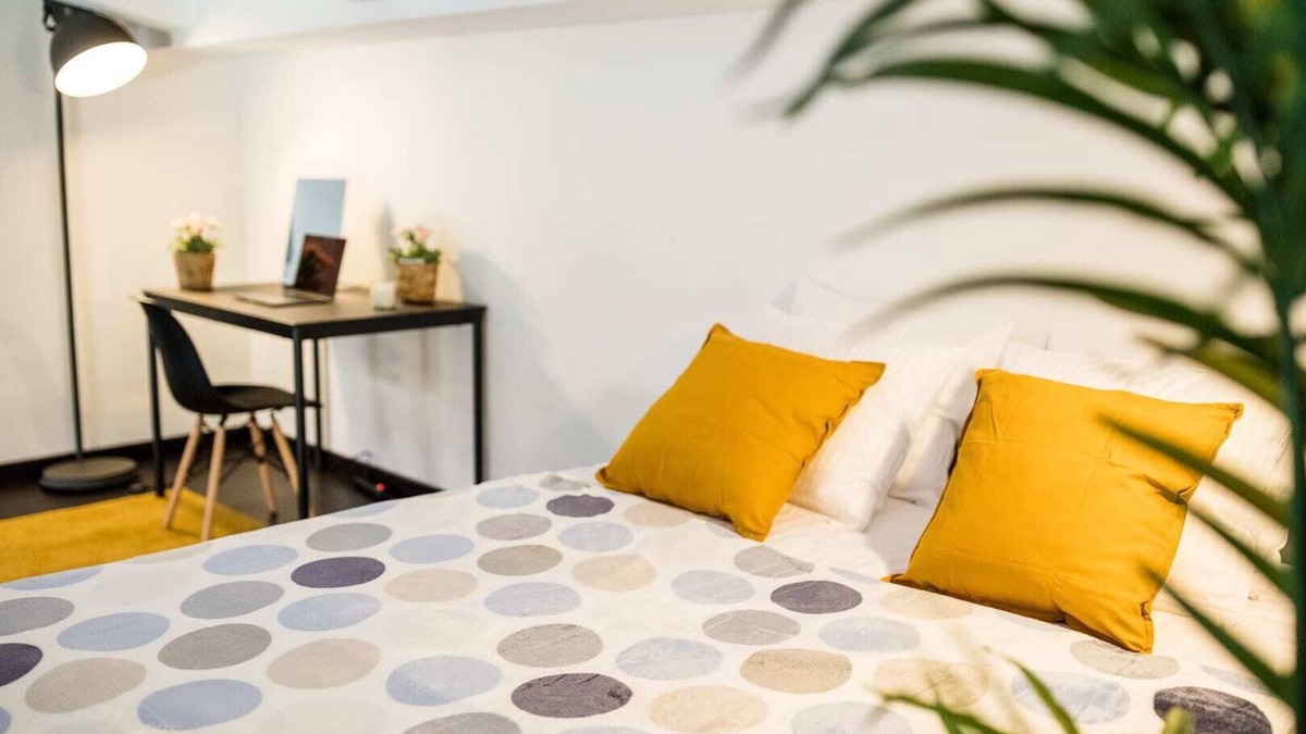 Karlin Apartment | Apart with 3 bedrooms near center Prague