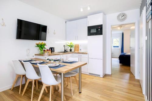 Poddabie Apartment | APARTAMENT 13B BLUE MARINE Poddąbie Basen Odkryty Brodziki Plac Zabaw
