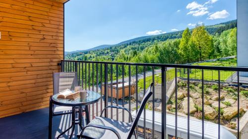 Swieradow-Zdroj Apartment | Apartament 18 Resort Izerski obok Sky Walk z ogólnodostępną sauną - 5D Apartments