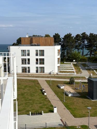 Gaski Apartment | APARTAMENT BALTICHOFF DUNE with Sea View, Basen, Spa, Gym, Sauna, Hala sportowa z kortem tenisowym