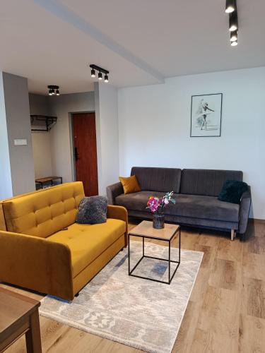 Grodzisk Mazowiecki Apartment | Apartament Dworska