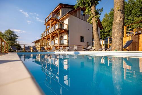 Swieradow-Zdroj Apartment | Apartament Larice VIP - sauna, balia, basen