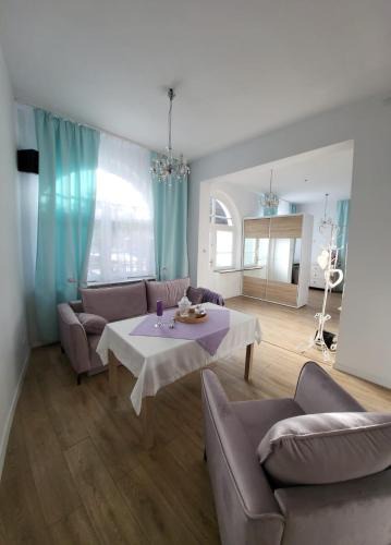 Mirsk Apartment | Apartament Lawendówka