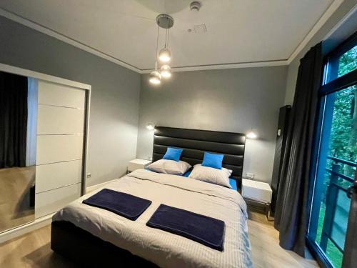 Serock Apartment | Apartament Navy Blue z tarasem