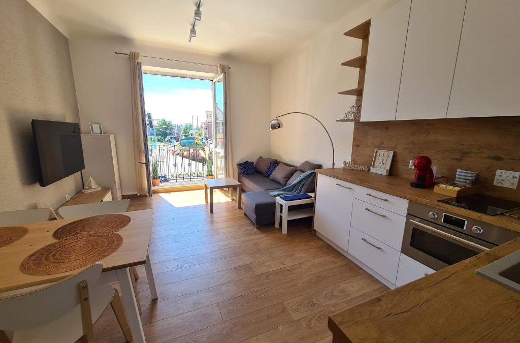 Gizycko Apartment | Apartament Pasaż, 2 Sypialnie i Salon, Centrum