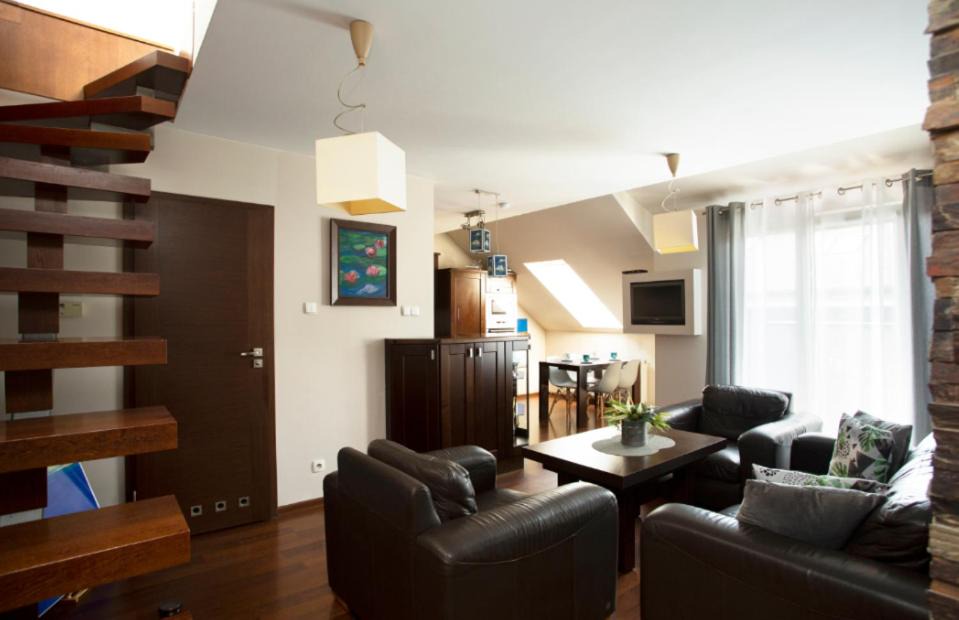 Czestochowa Apartment | Apartament Poddasze Artysty Mieszkanie Ozonowane