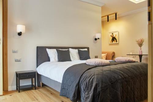 Alba Iulia House | Apartament TANGO la casa PIANO HOUSE ,cu parcare